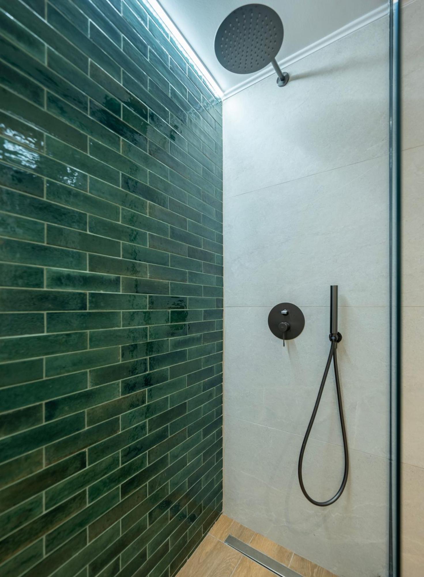 Derouse Othon Suite With Hydromassage Jacuzzi Athènes Extérieur photo